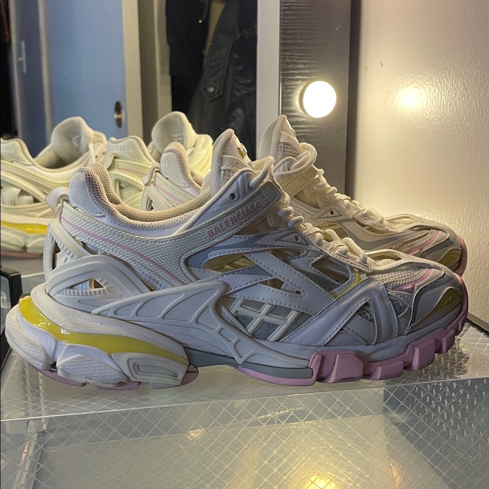 Balenciaga Track Sneakers White and Pink - Picture 2 of 5